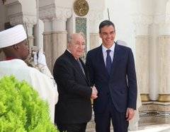 رئيس الجمهوورية يستقبل رئيس حكومة إسبانيا